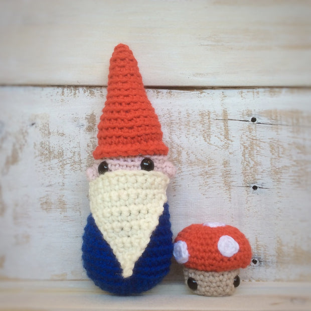 Folklore amigurumi pattern, free crochet gnome pattern